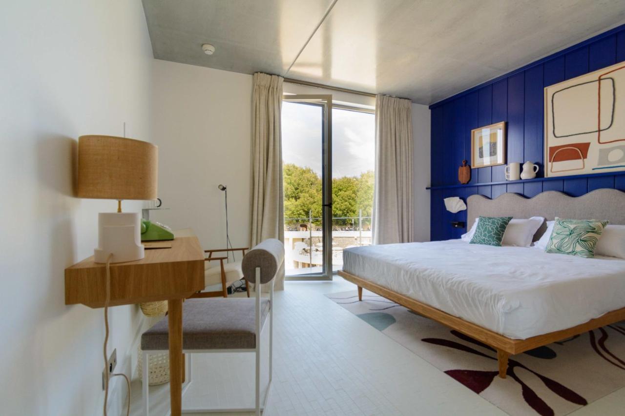 Habitación Doble Superior con balcón y vistas al océano