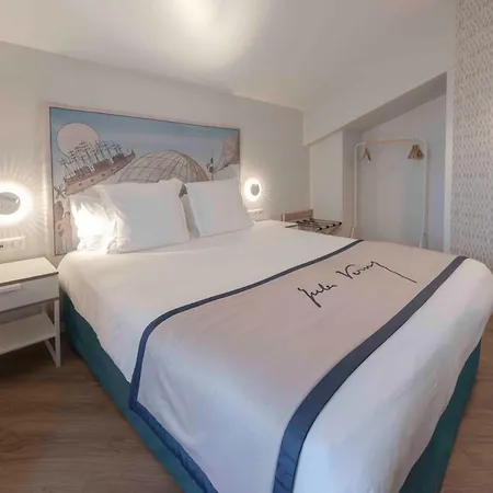 Hotel Jules Verne-2
